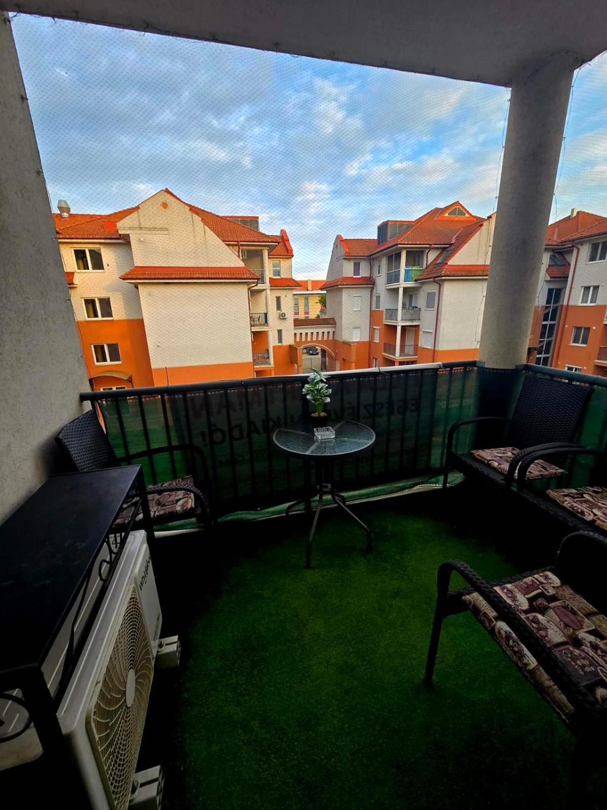 Tilla Apartman Хайдусобосло Экстерьер фото